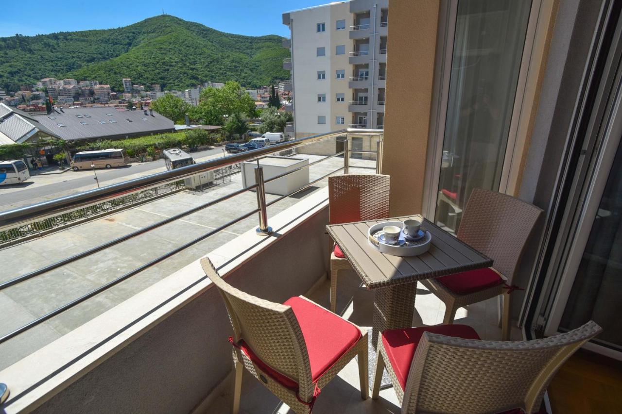 Azure Apartments Budva Dış mekan fotoğraf